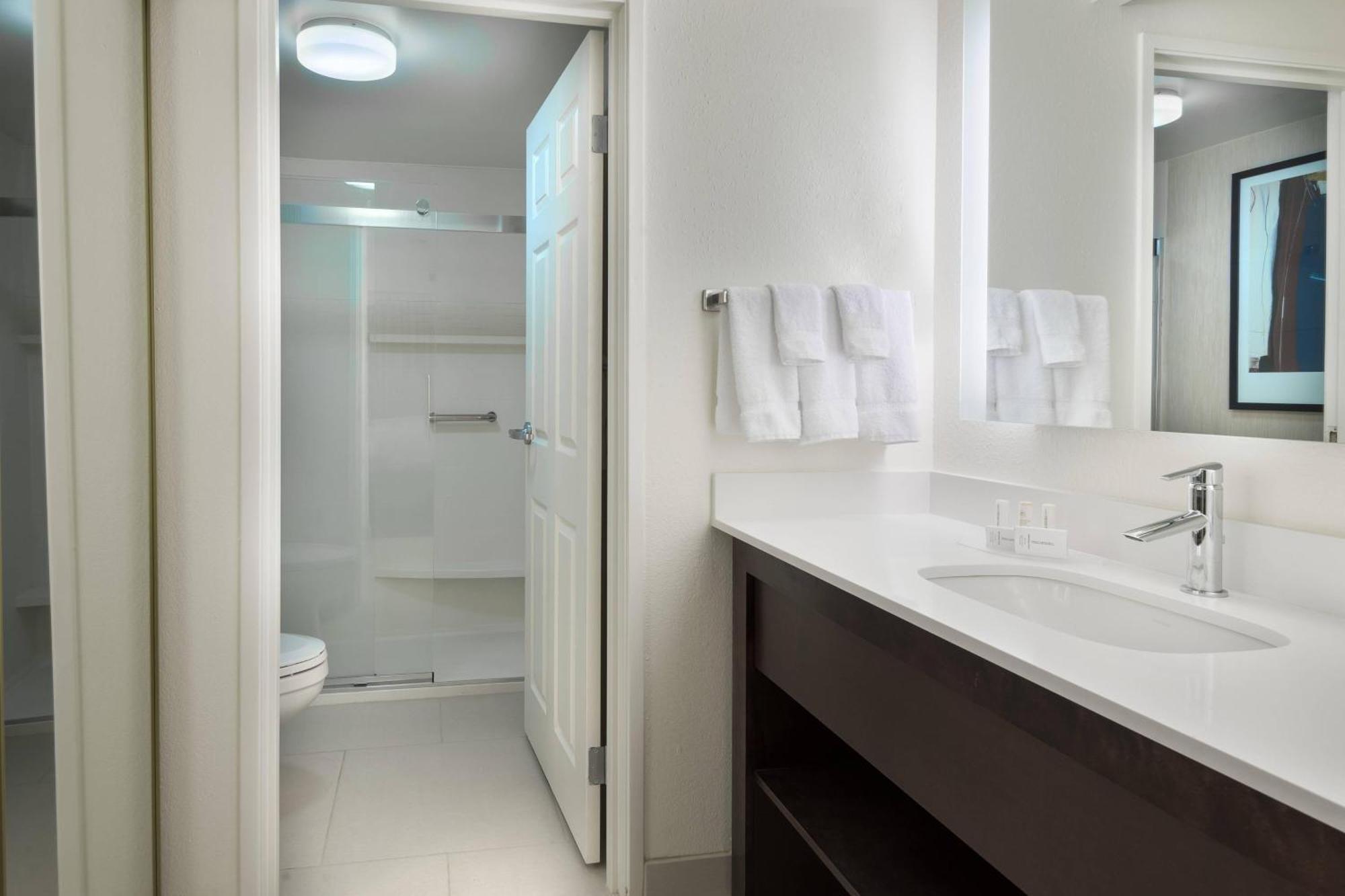 Residence Inn Savannah Midtown מראה חיצוני תמונה